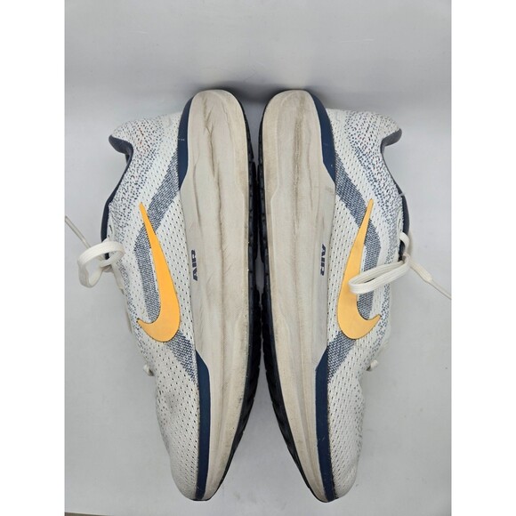 Nike Air Winflo 11 Shoes Men\'s 8 Sail Total Orange Running Athletic Gym Sneakers